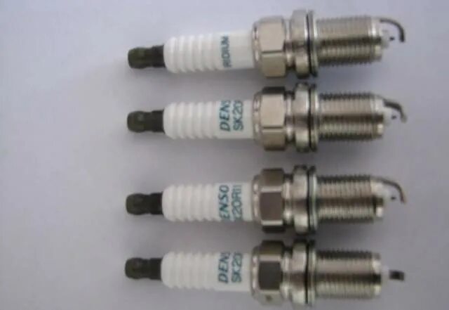 Свечи mm2. Свечи шкода октавия 1. 8 турбо свечи. Иридиевые свечи ыорд1. Авито свечки.