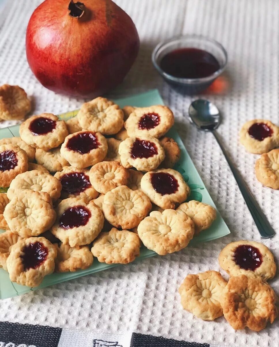 Восточная сладость курабье бакинское. Курабье бакинское. Печенье курабье. Рецепт печенья в духовке курабье домашнего. Печенье а ля курабье.