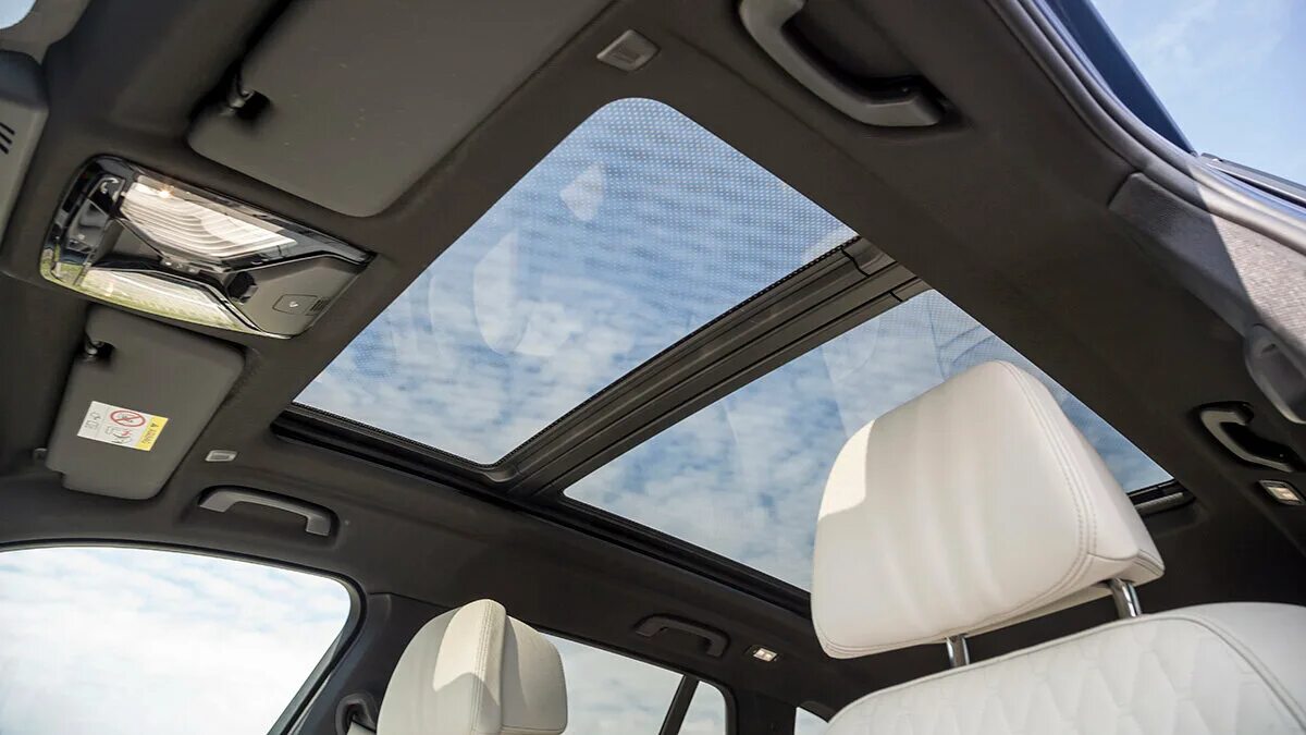 Bmw 5 g30 панорамная крыша. х5 панорамная крыша. Bmw x2 с панорамной крышей. бмв х5 с панорамной крышей. Bmw x3 2021 панорамная крыша.