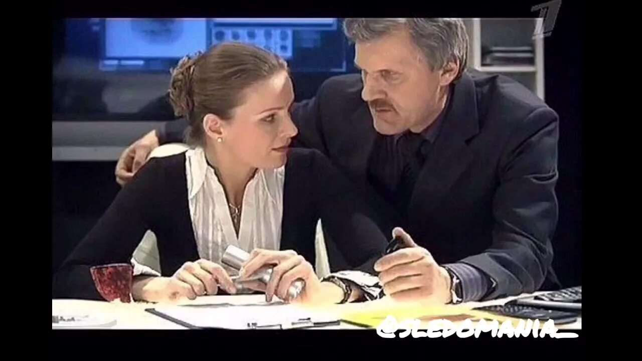 Женщина - слабое беззащитное существо, от которого невозможно спастись. #юмор #а