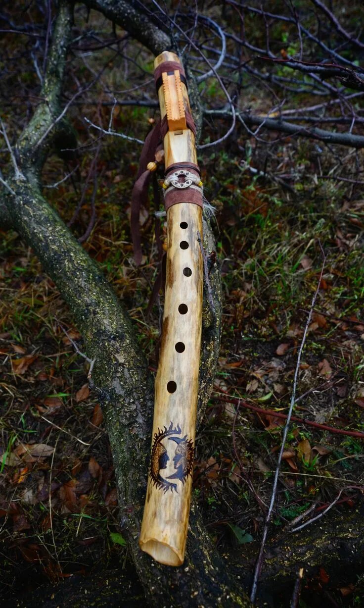 Native flute. Флейта пимак. Индейский пимак. Индейская Свирель музыкальный инструмент. Двойной пимак.