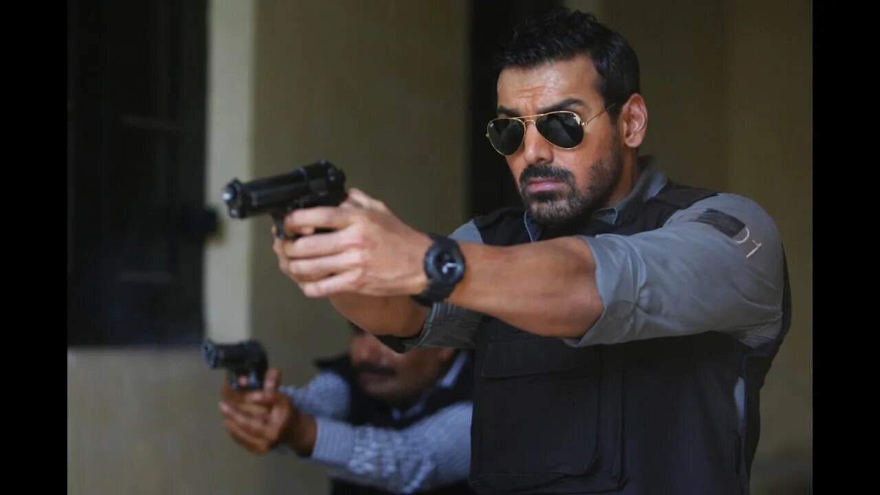 Комедийный боевик 2023. Джон Абрахам 2022. John Abraham 2013.