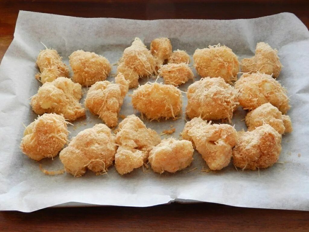 цветная капуста в сухарях в духовке. цветная капуста в панировке с соусом. цветная капуста обжаренная в сухарях. рецепт цветная капуста в сухарях в духовке. рецепт цветная капуста в сухарях в духовке.