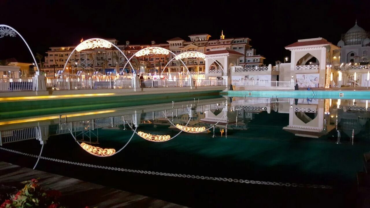 Hollywood шарм эль шейх