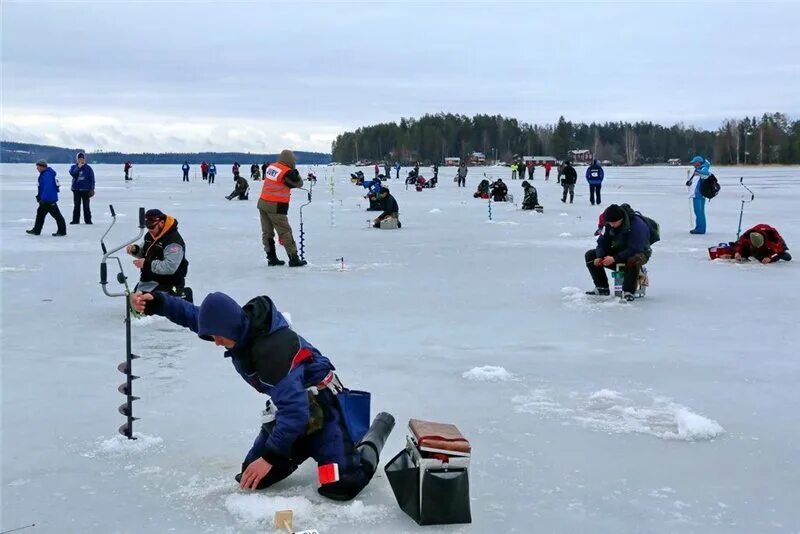 Спортивная зимняя рыбалка. Зимняя рыбалка соревнования. Соревнования рыбаков. Спортивные мормышки для зимней рыбалки. Ловля на увильды