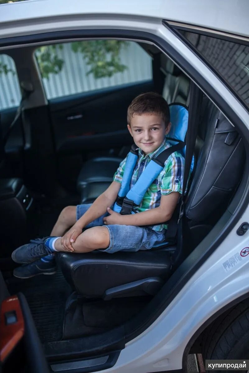Детское удерживающее устройство автокресло. Детское удерживающее кресло. Детские удерживающие устройства для автомобиля. Бескаркасное детское кресло в машину. Детское удерживающее кресло для автомобиля.