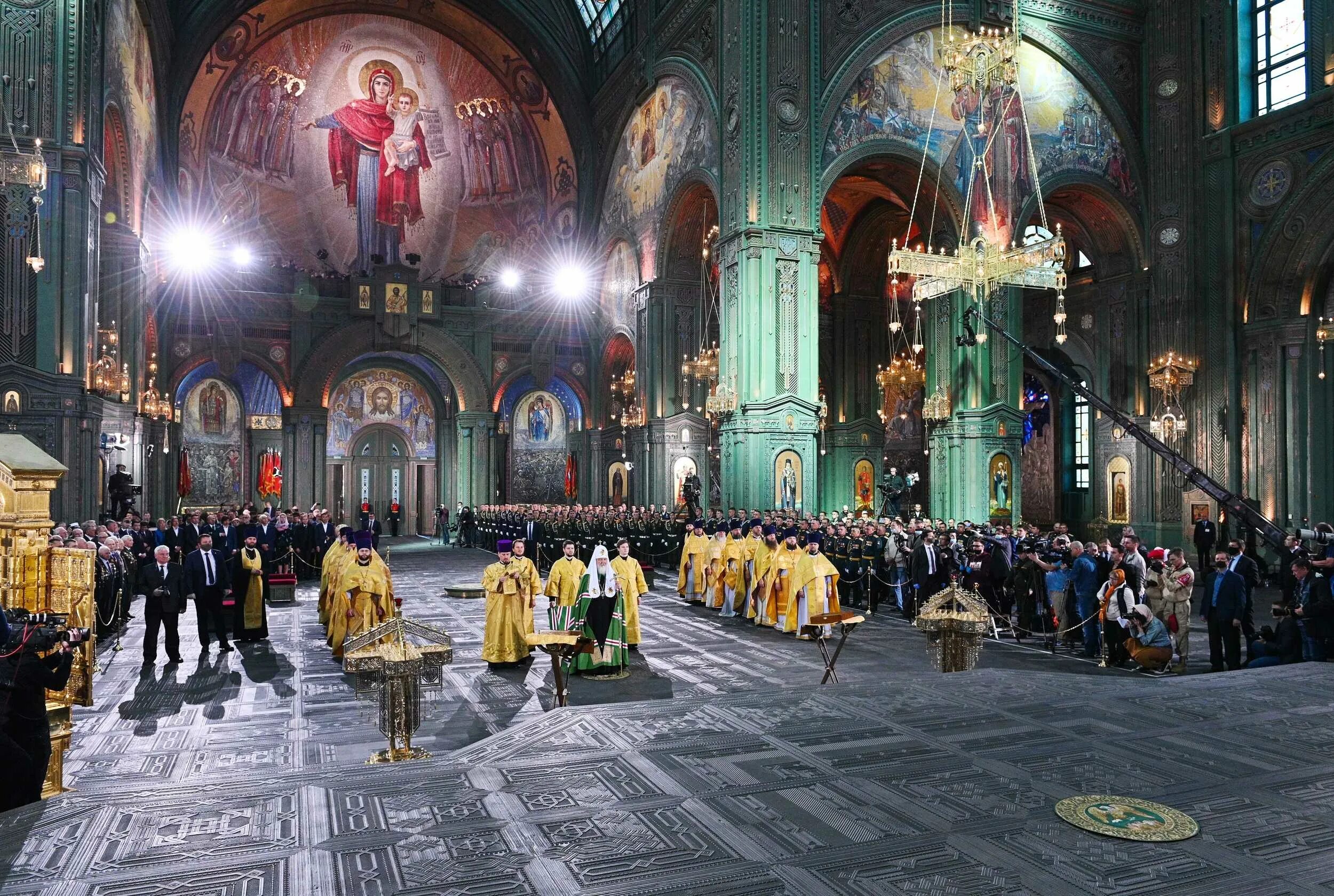 Храм Воскресения Христова в парке Патриот. Главный храм Министерства обороны Кубинка. Храм вс РФ В парке Патриот. 13 апреля 2024 церковный праздник