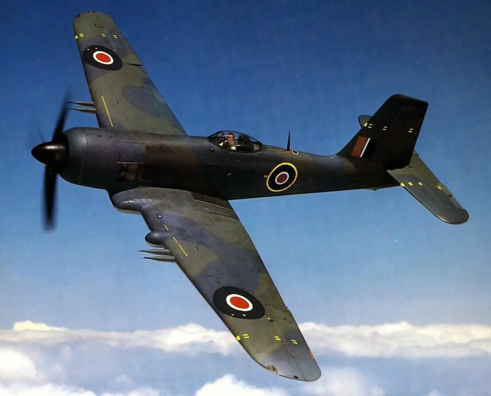 F4u corsair в ссср. P38 ссср. Ил-2 штурмовик лагг-3. P-40 tomahawk. Ла 5.