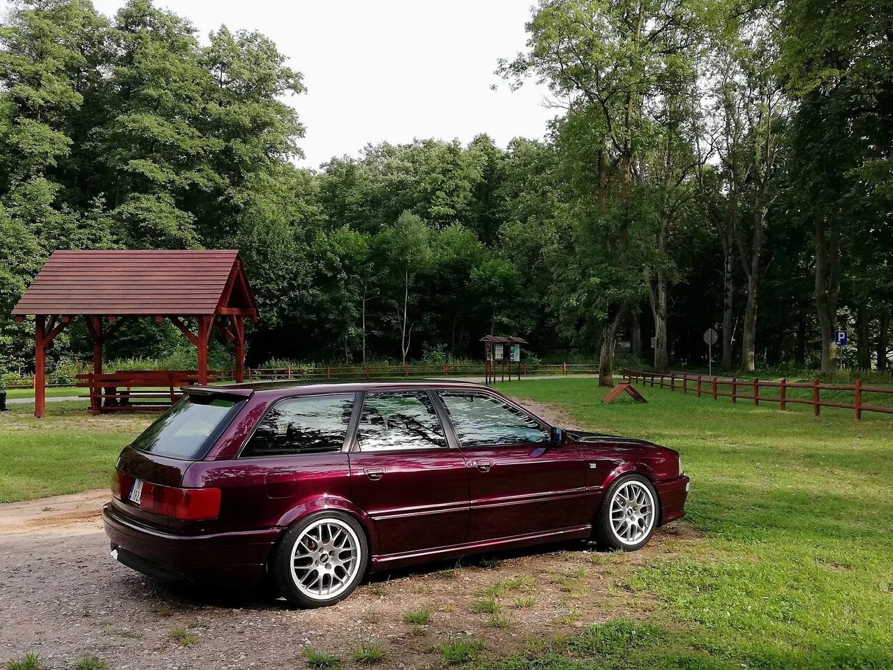 Купить ауди б4 универсал. Audi 80 b4 Wagon. Audi 80 avant stance. Ауди 80 б4 Авант. Audi 80 b4 avant Tuning.