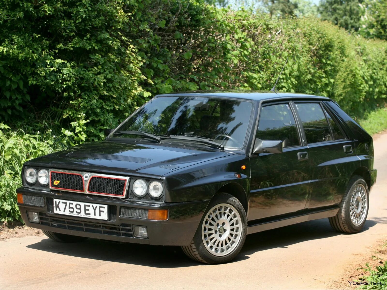 Машина Лянча Дельта. Автомобиль Lancia Delta. Машина Lancia Delta integrale. Lаnсiа Аlfа, 1991.