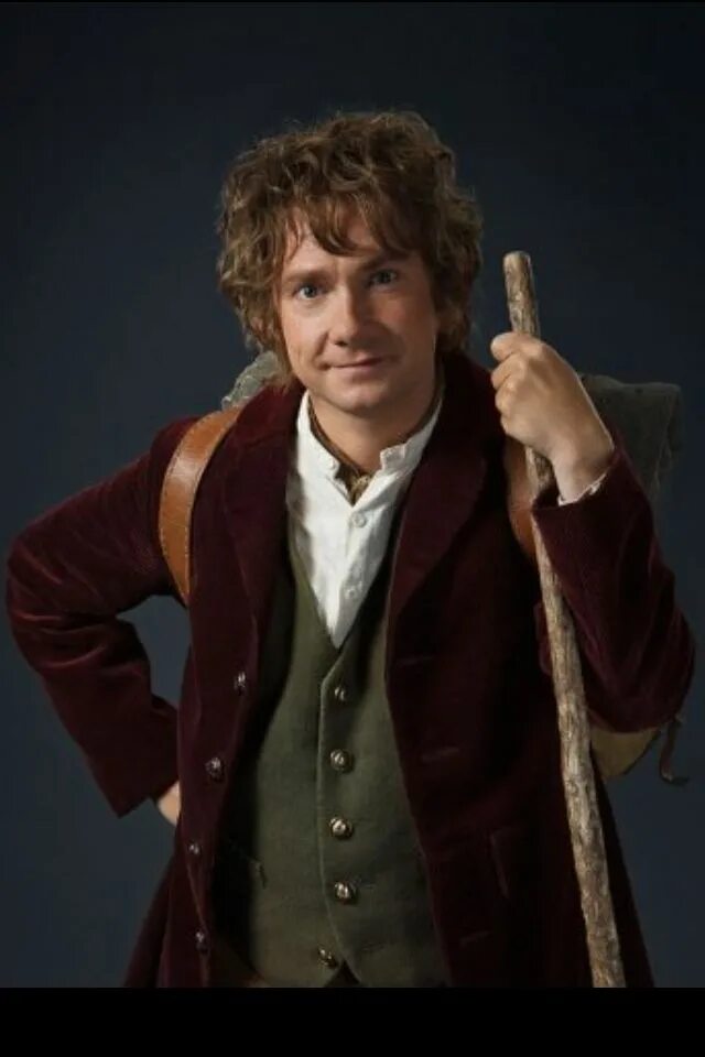 Властелин колец бильбо. Бильбо бэггинс хоббит. Бильбо бэггинс. Бильбо бэггинс хоббит. Хоббит нежданное путешествие кадры.