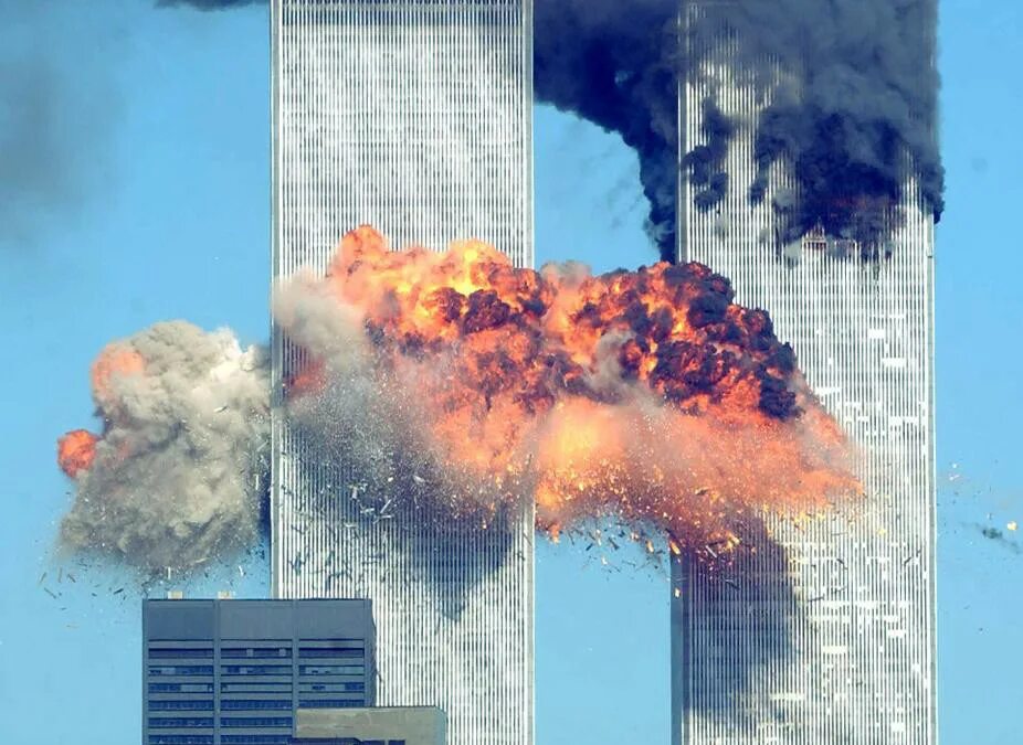 9 11 текущее видео. 9 11 текущее видео. Теракт 11 сентября 2001 года башни близнецы. 9 11 текущее видео. 9/11 сейчас.