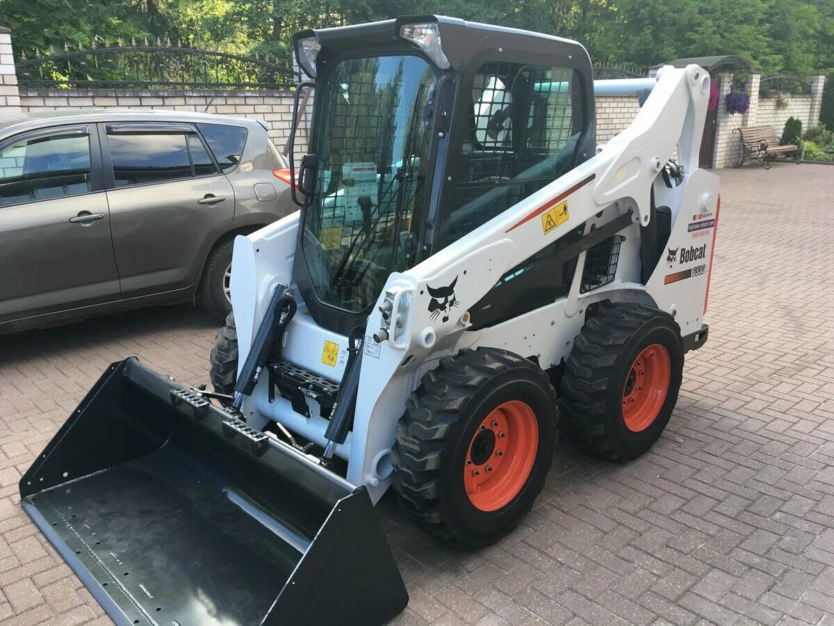 колесный минипогрузчик bobcat s530. погрузчик bobcat s530. бобкэт s530. мини погрузчик бобкэт 530. погрузчик bobcat s530.