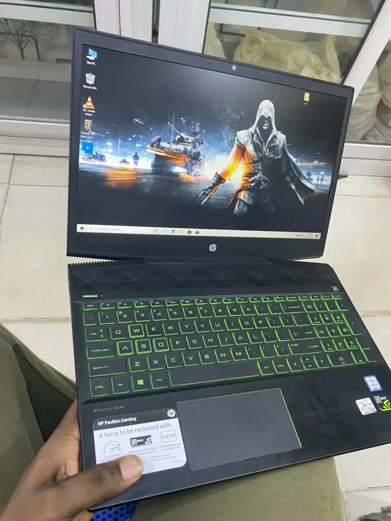 Gt 1050. Asus phoenix geforce gtx 1050 2gb. Xmg logo. Ноутбук 1050ti. Gt 1050.