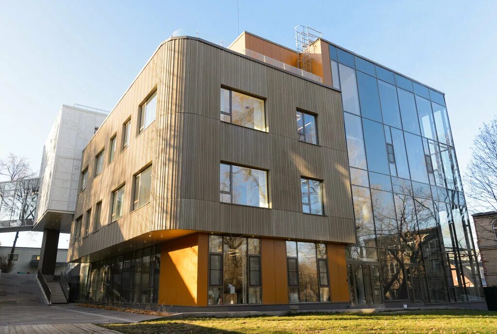 солженицына 9а школа сотрудничества. школа сотрудничества на таганке. школа сотрудничества на таганке. школа сотрудничества двор. школа сотрудничества на таганке.