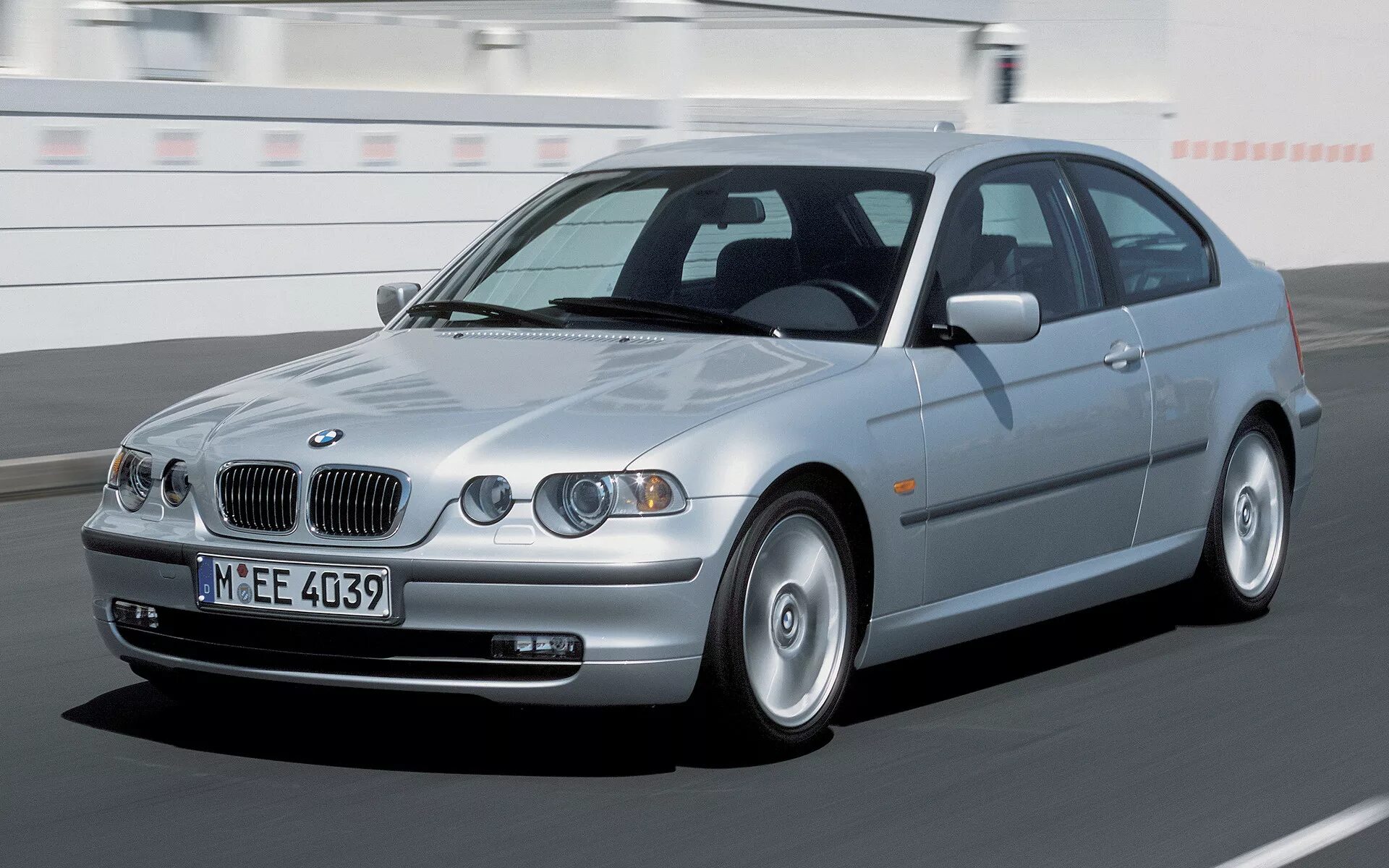 Е46 характеристики. BMW 3 Compact e46. BMW e46 компакт. BMW 3 46 Compact. BMW 318 ti.