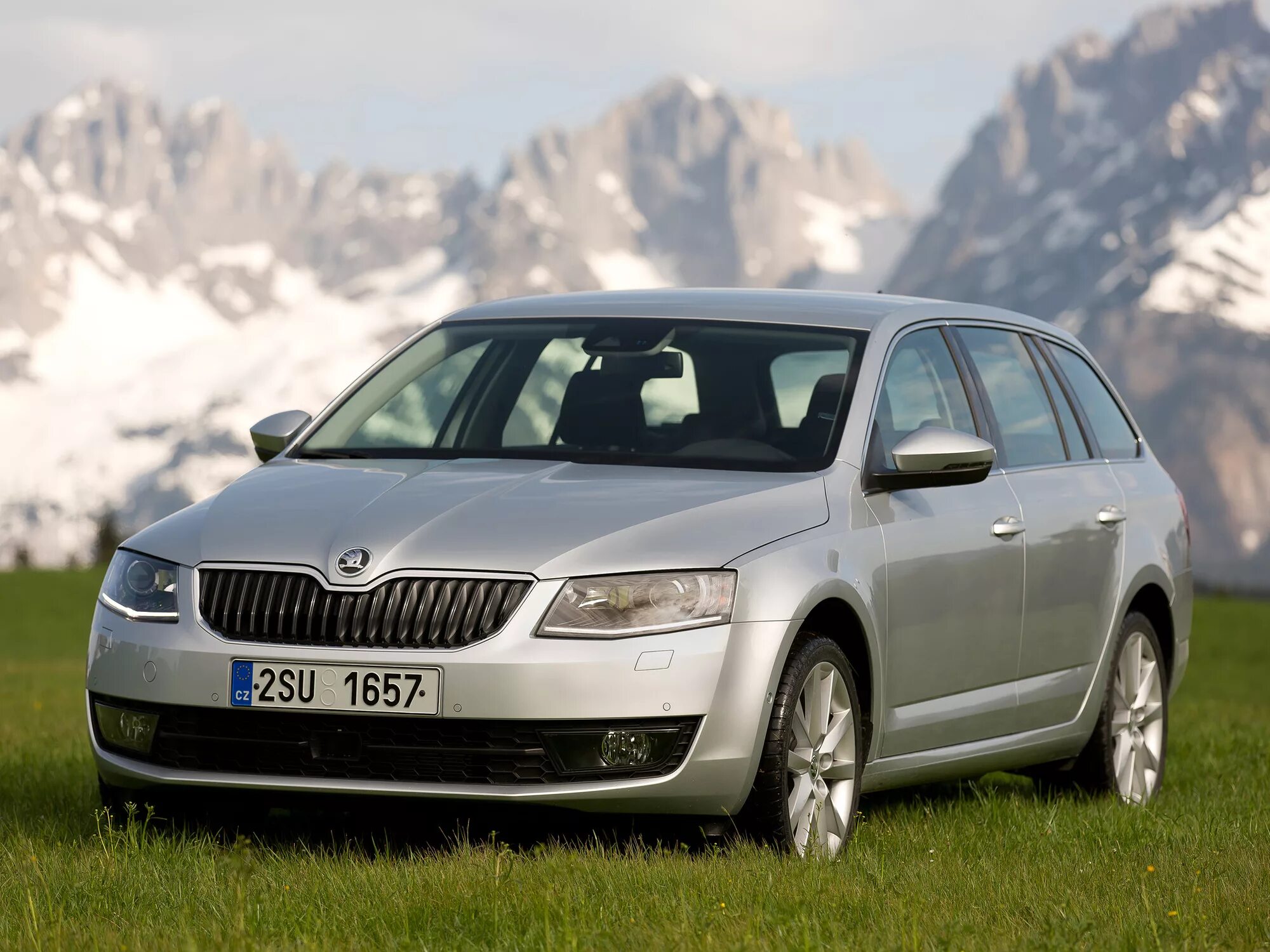 Škoda Octavia 3 поколение. Skoda Octavia универсал 3 поколение.