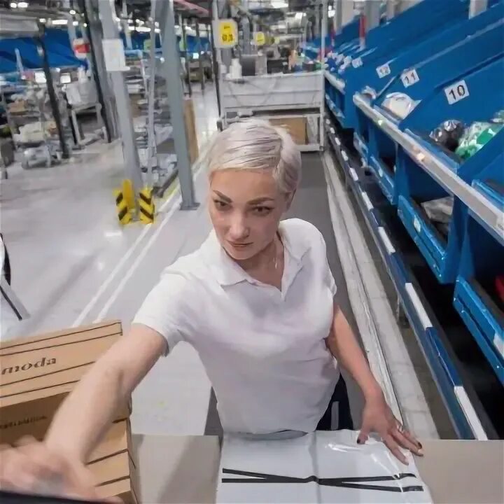 работа вахтой. комплектовщик на склад. работа вахтой. вахтовый метод работы. вахта в москве.