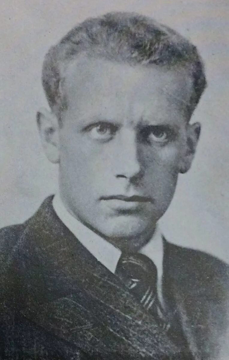 поэты лингвисты. John ronald reuel tolkien. юрий казарин писатель. казарин юрий викторович. дж.