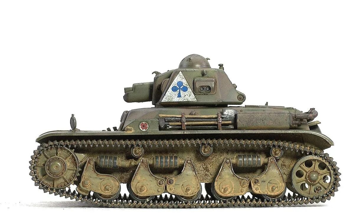 Танкисты румынии второй мировой. R-1 танк румыния. Mu-6 чехословацкая танкетка. Танкетка praga ah-iv. R35 танк.