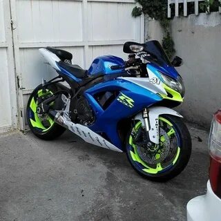 Штепсельдері бар ат құйрықтары