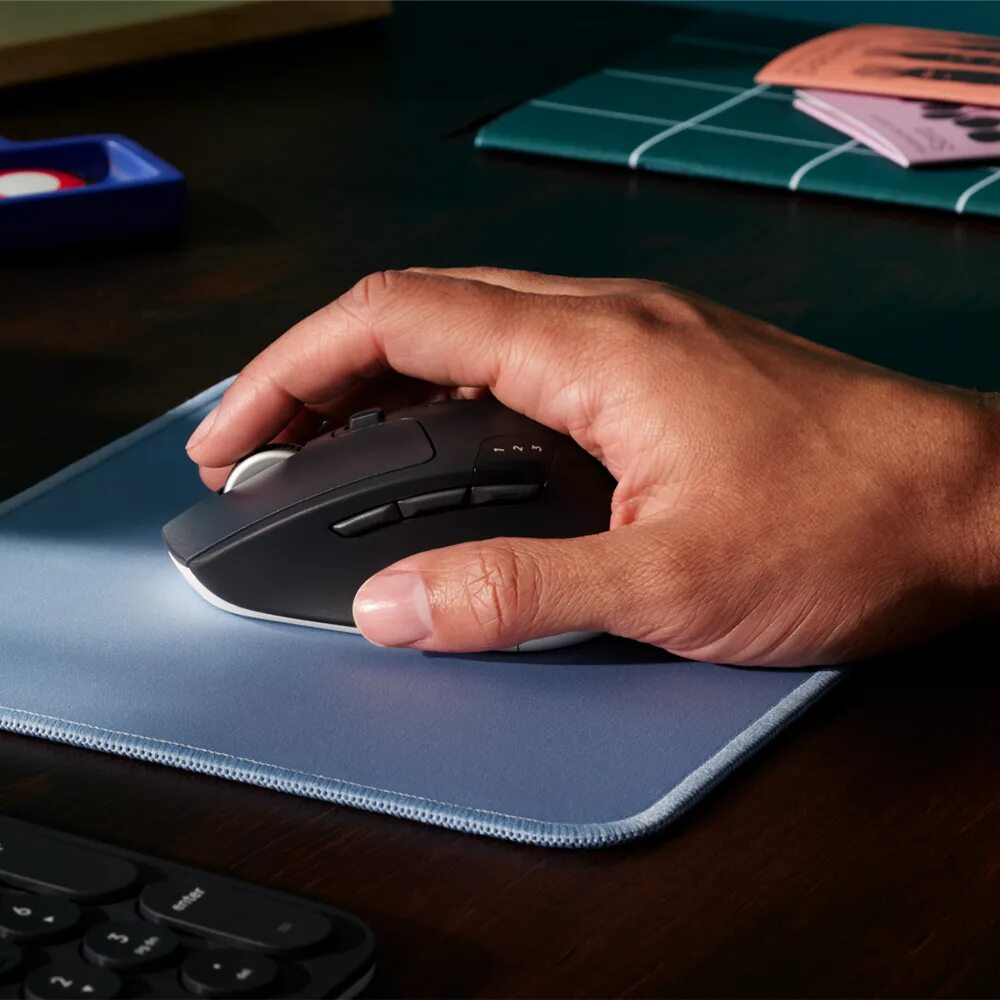 Logitech mouse pad. Коврик для мыши logitech mouse pad studio series, blue grey. коврик logitech mouse pad studio series graphite (956-000049). коврик logitech pad studio графит.