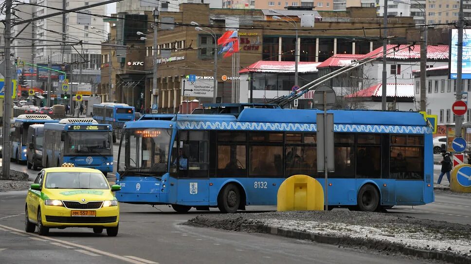 Троллейбус на Восток. Троллейбус который идет на Восток. Показать все троллейбусы которые ходили на линии в 1991 году. Когда придет троллейбус