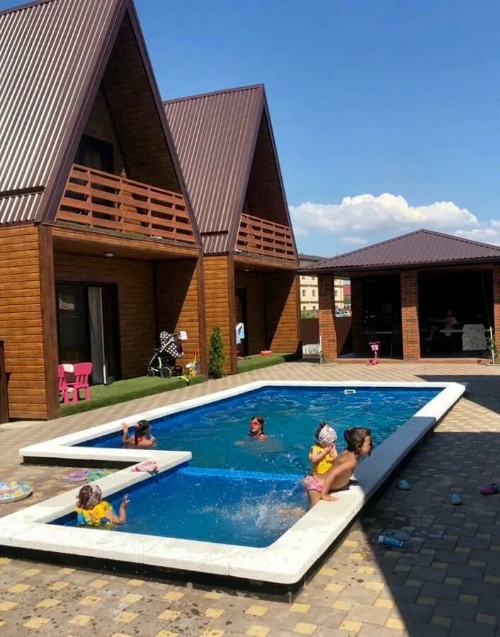 Станица благовещенская отели. Станица благовещенская переулок виноградный. Мираж блага благовещенская. Гостевой дом арагви благовещенская. Blaga inn благовещенская гостевой дом.