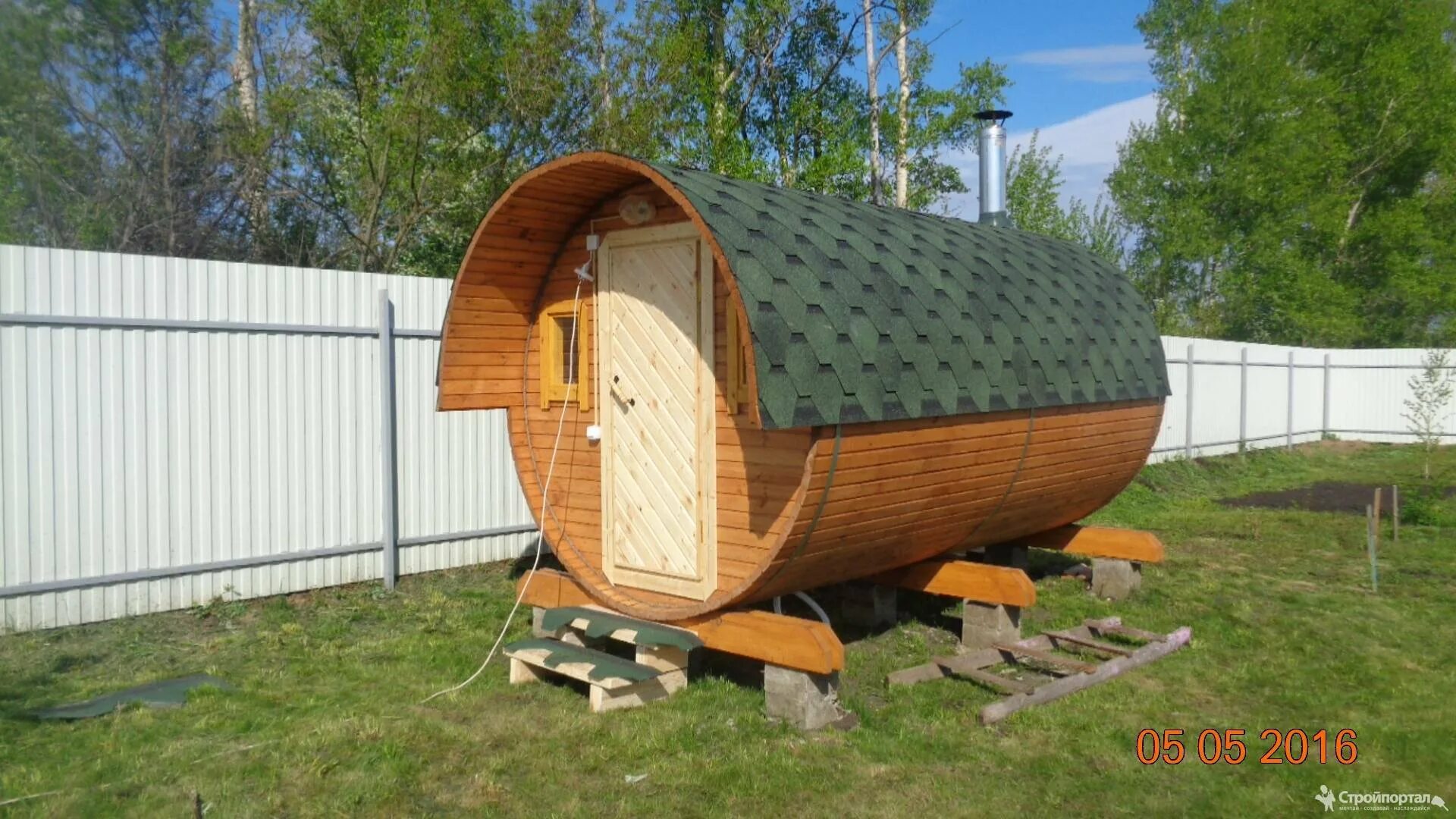 Баня бочка с утеплителем. План бани бочки. Баня бочка овальная 4х6. Фундамент для бани бочки. Чеховские бани бочки.