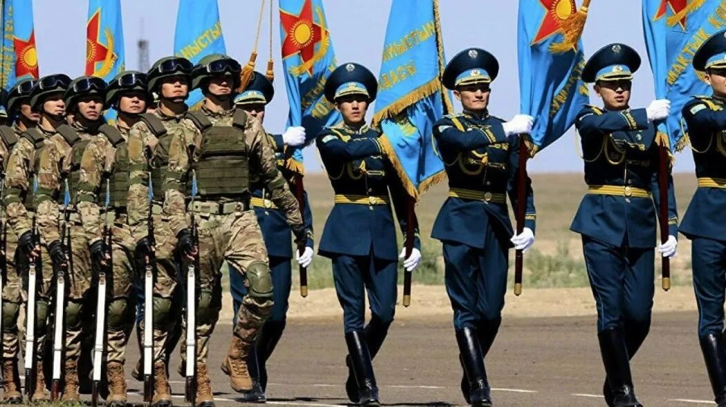 Какой праздник отмечают 7 мая. 7 мамыр день защитника отечества в казахстане. парад в казахстане 9 мая. военнослужащие казахстана. парад казахской армии.