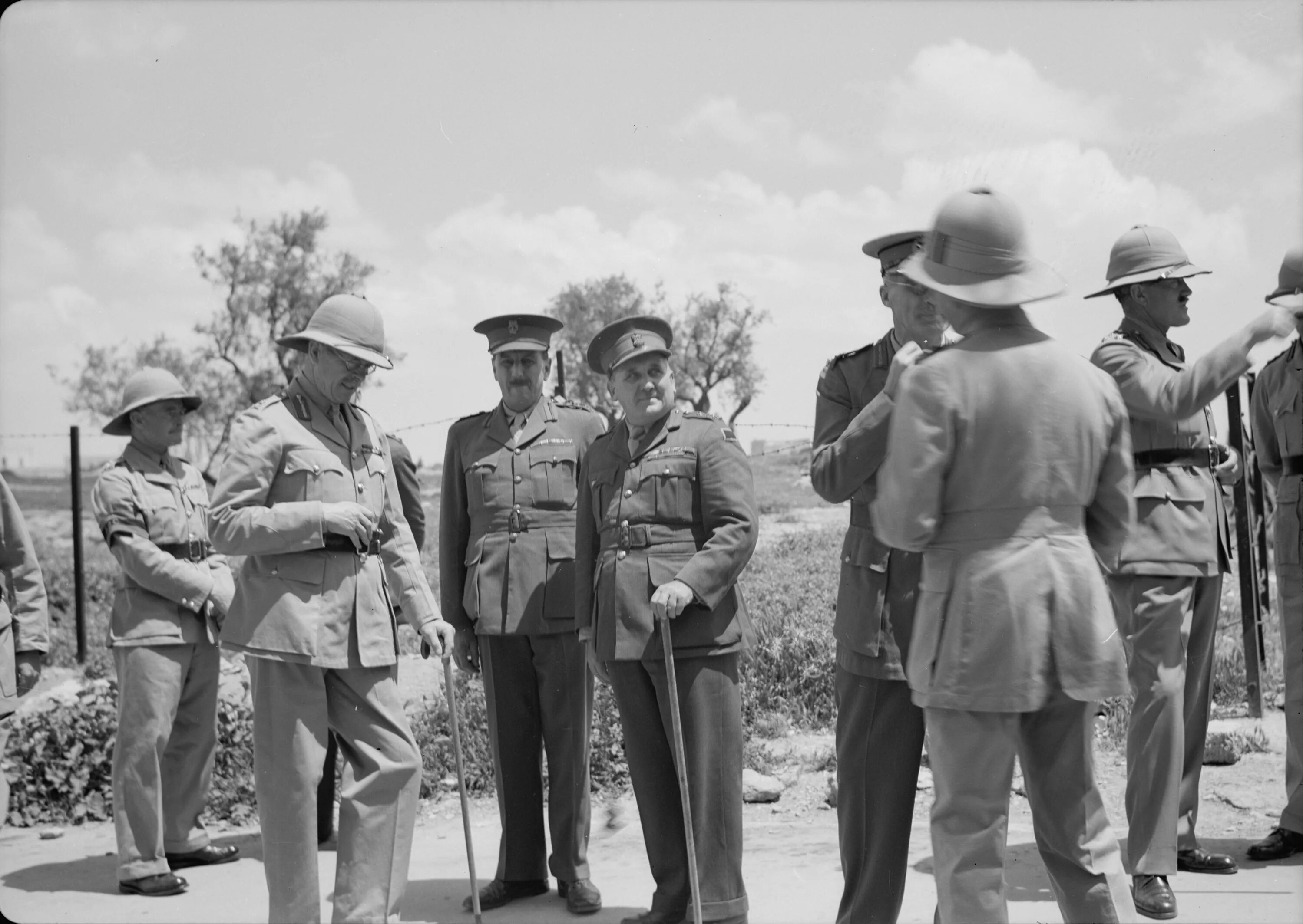 День Anzac. 25 Мая 1940. 25 April Anzac Day. 25 Апреля 1982 года британские войска. Апрель 1940 год