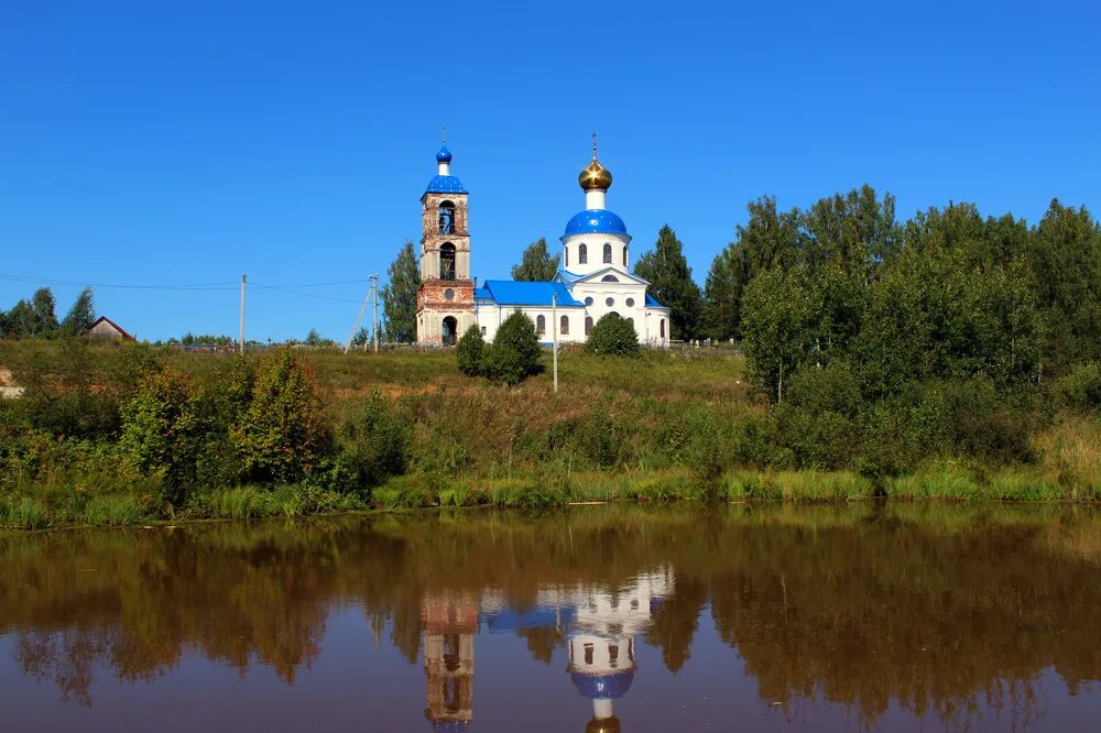 Церковь успения пресвятой богородицы пустынь. Село вепрева пустынь ярославская область. Храм вепрева пустынь. Вепрева пустынь чудотворная. Вепрева пустынь ярославская область явление чудотворной иконы.