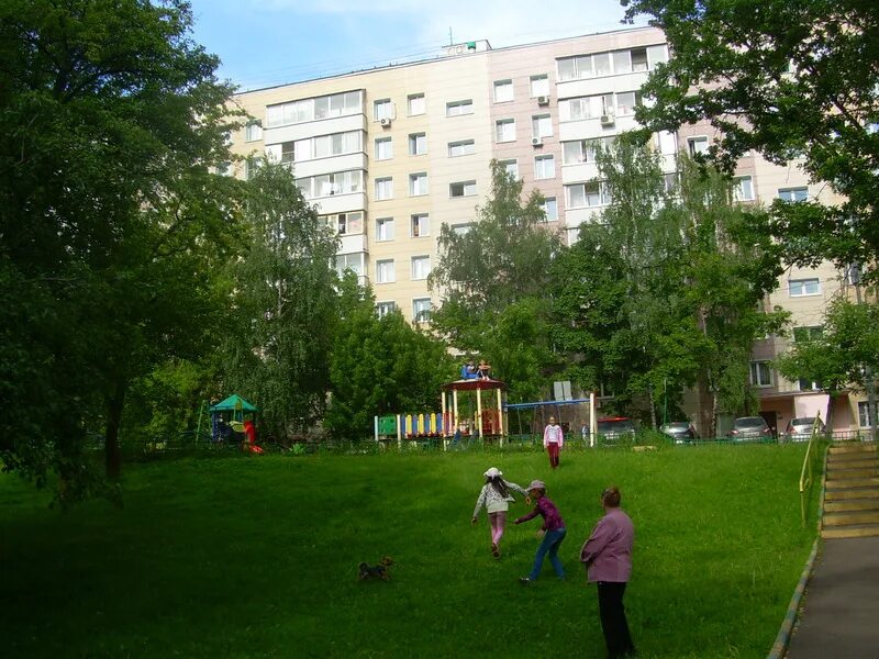 Бирюлево 9. Школа 935 бирюлево восточное. площадки бирюлево восточное. район бирюлёво восточное школа. благоустройство бирюлево.