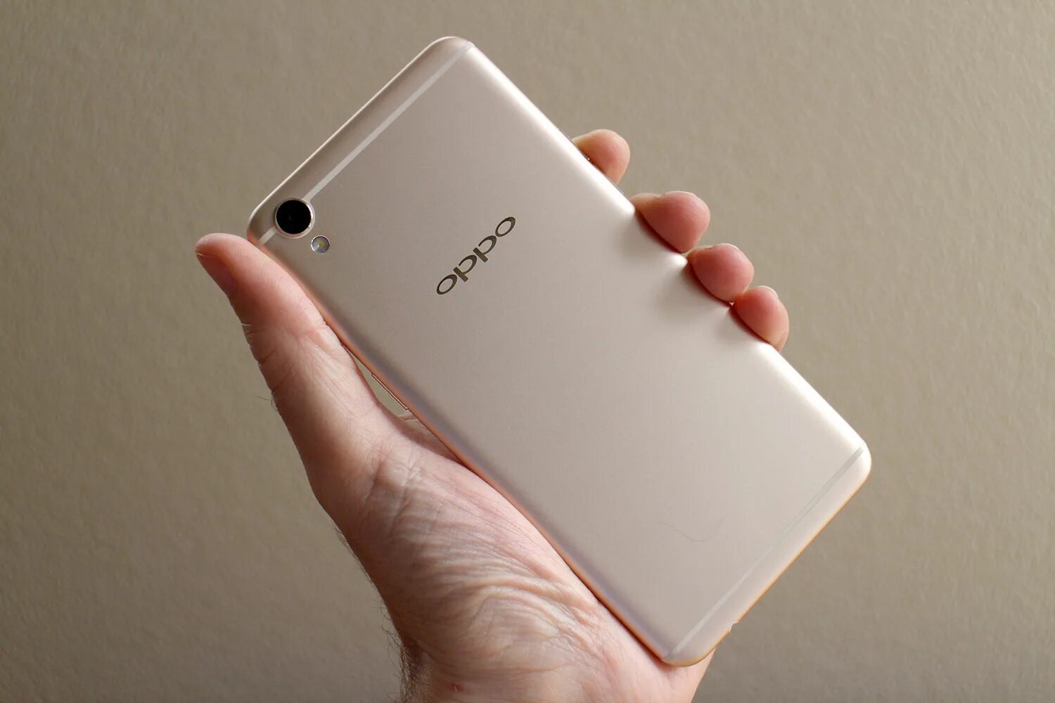 Oppo смартфоны купить. Фирма Оппо смартфоны. Oppo 0700. Oppo x5. Oppo MWC.