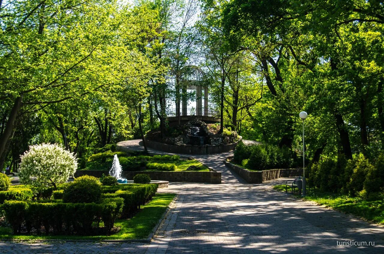 Бенхам парк англия. Александровский сад москва. Парк горького москва нескучный сад. Сад четырех сезонов уолсолл великобритания. Сходить в сад.