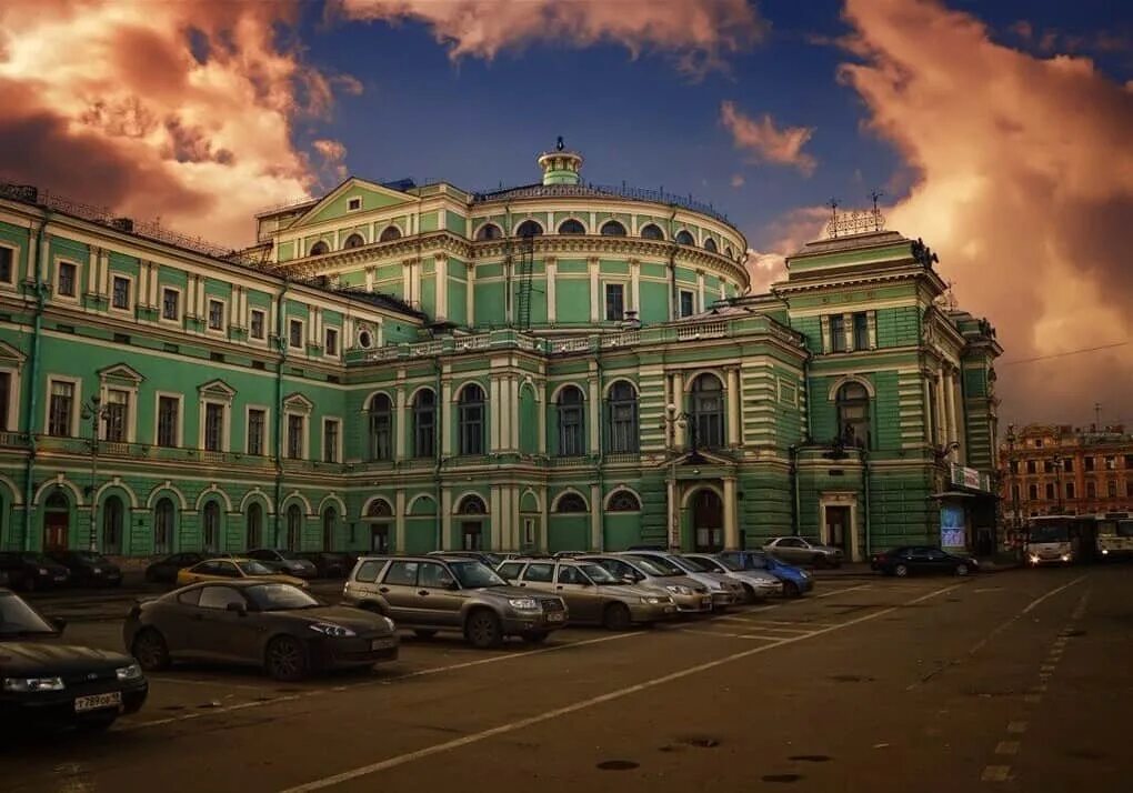 Театр отеля санкт петербург. Мариинский театр Санкт-Петербург. Театр Мариинка в Санкт-Петербурге. Кировский театр Санкт-Петербург. Мариинский театр оперы и балета Санкт-Петербург.