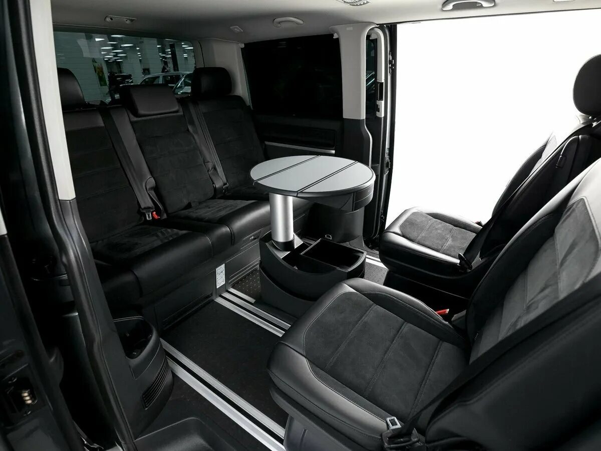 1 салон. Салон т6. Volkswagen multivan 6. Vw multivan t6 салон. Volkswagen multivan business (t6).