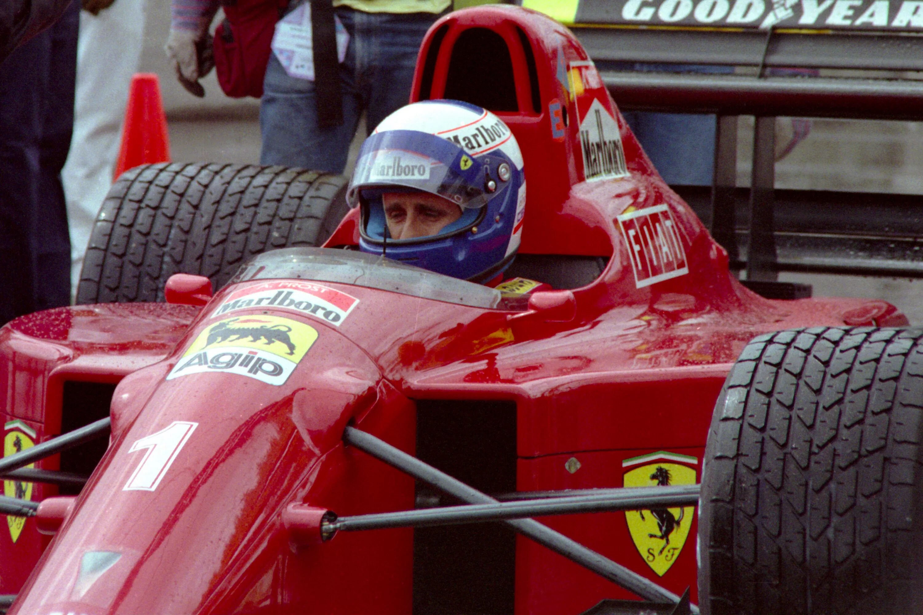 Прост формула 1. Alain Prost 1990 Ferrari. Ferrari f1 1990. Формула 1 Феррари 1990. Ferrari f1 90.