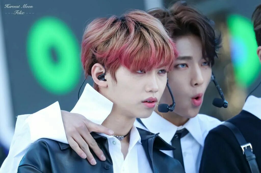 Хёнликсы stray kids. Хенликсы айдолы. Хенликсы айдолы. Хенликсы айдолы. Хёнликсы фото.