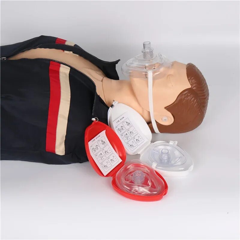 Комплект для искусственного дыхания. Одноразовая маска для искусственного дыхания. Маска для искусственного дыхания с клапаном. Одноразовая маска для сердечно-легочной реанимации. Лицевая маска для СЛР.