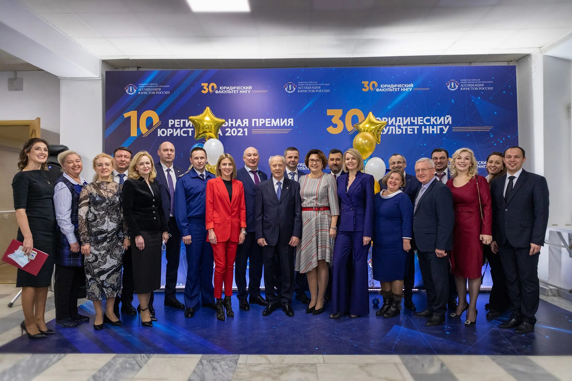 сотрудники компании и партнеры. олег сорокин пенза. сколько юристов в нижнем новгороде. юрист адвокат. лучшие адвокаты нижнего новгорода.