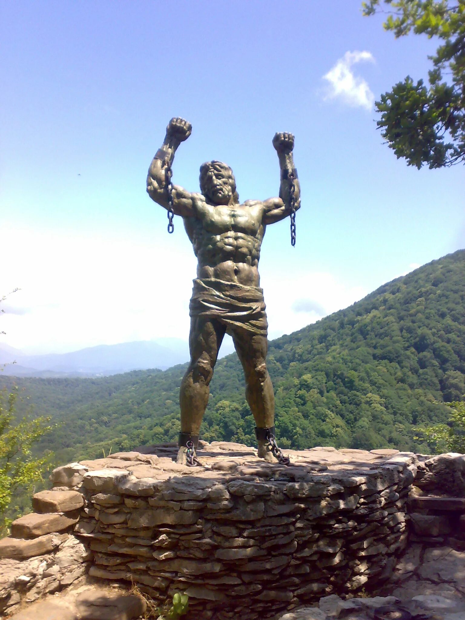 Прометей 2 чужой завет корабли. Прометей камни. Агурские водопады прометей. Прометей сочи орлиные скалы. Прометей орлиные скалы.