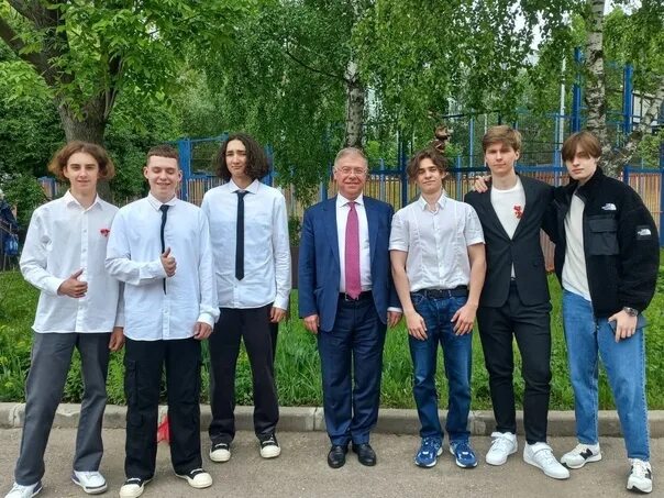 Школа 548 учителя. Школа 548 учителя