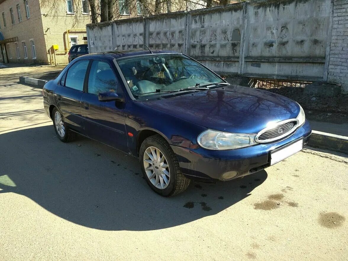 Форд мондео 2 2000 год. Форд мондео 2 2000 год. Форд мондео 2000г. Ford mondeo 2000. Форд мондео 2 лифтбек.