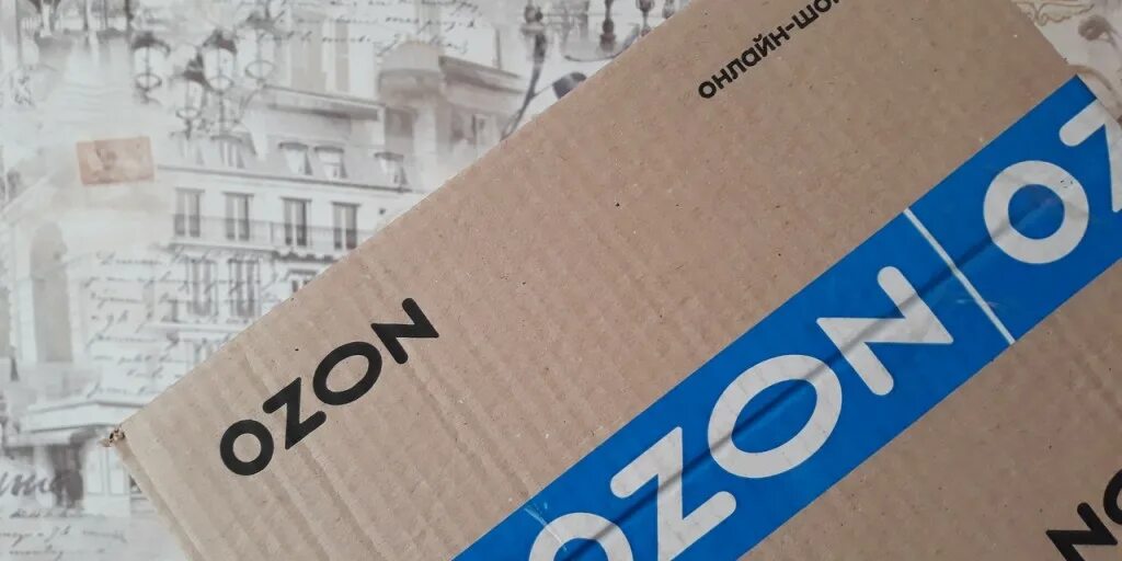 Ищет ли озон по фото. Карточки Озон. Озон рекламные материалы. Фото товара с наклейкой бренда на Озон. Карточка на Озон строительные материалы.
