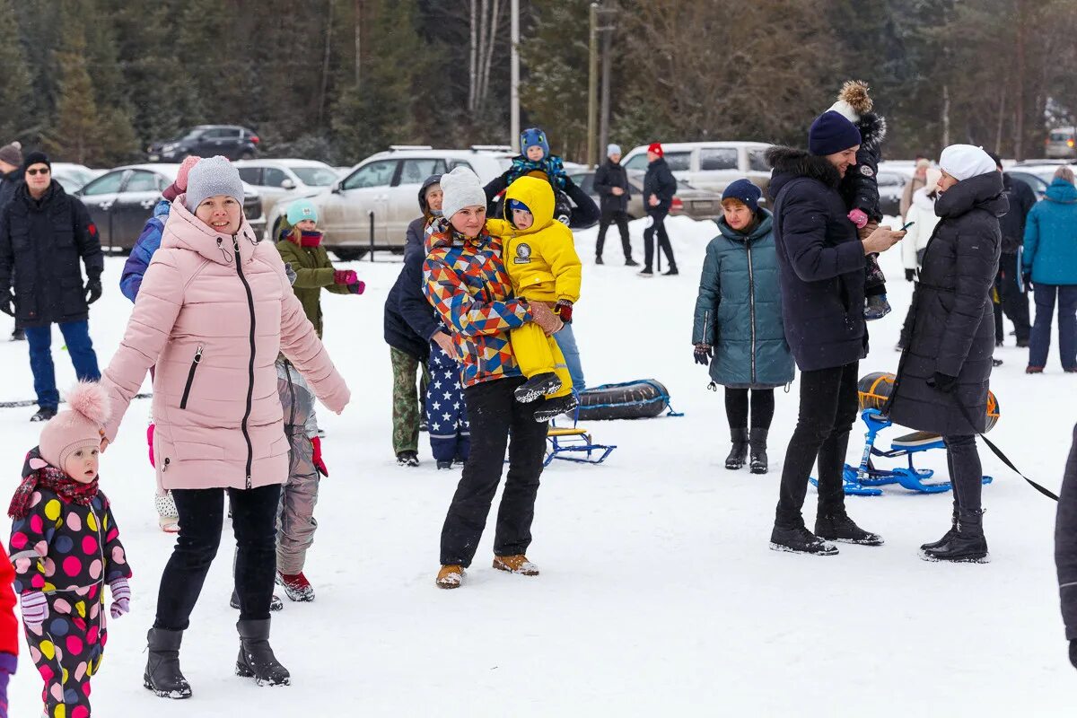 Погода порошино. Порошино Киров. Киров город Порошино. Каток СТК Порошино Киров. Село Порошино Кировская область.