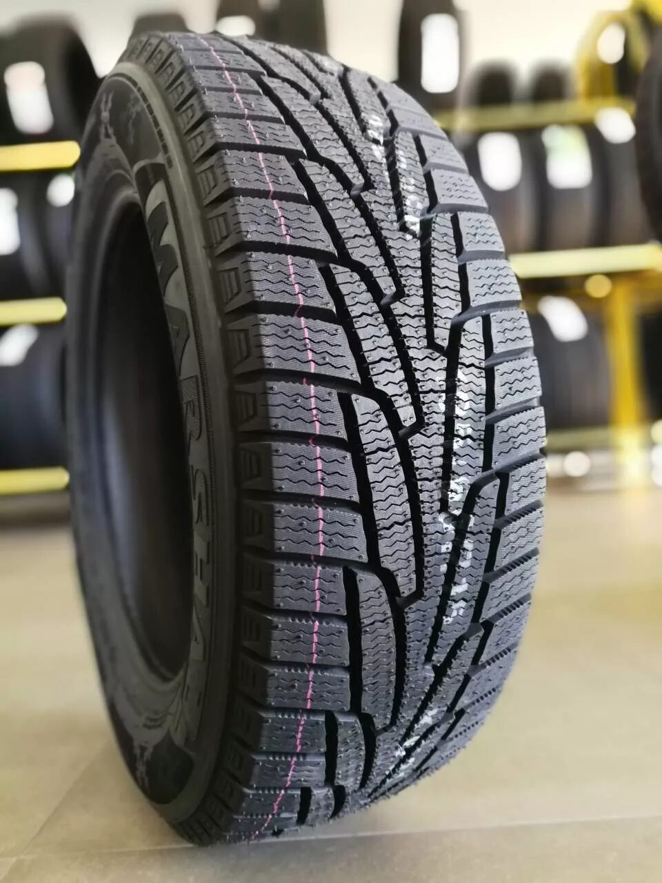 Резина зимняя нешипованные цена. Kumho kw31. Kumho KW-31 XL. Шины Marshal i'Zen kw31. Kumho (Кумхо) i'Zen kw31.