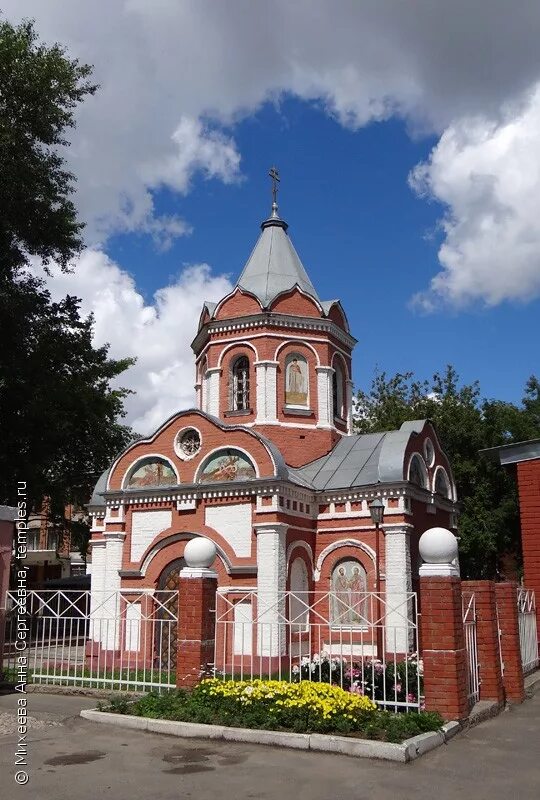 ижевска часовня. свято-троицкий собор ижевск. крестовоздвиженский храм на коммунаров ижевск. михайло-архангельский собор ижевск. крестовоздвиженская часовня ижевск.