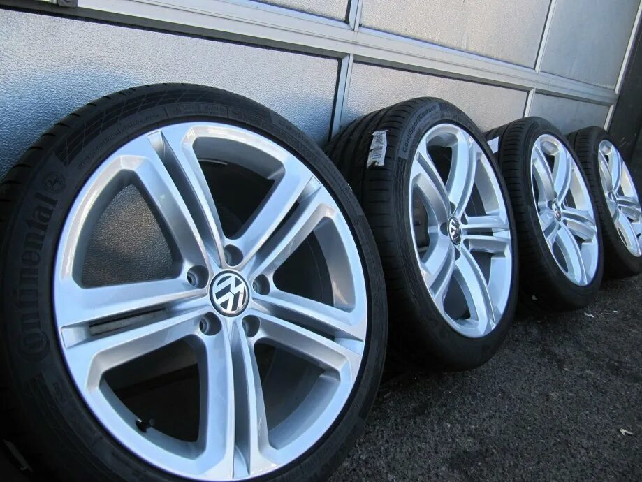 Бу диски р 18. Mallory r18 tiguan. диски mallory r18 tiguan. vw mallory r18 tiguan. mallory r18 тигуан.