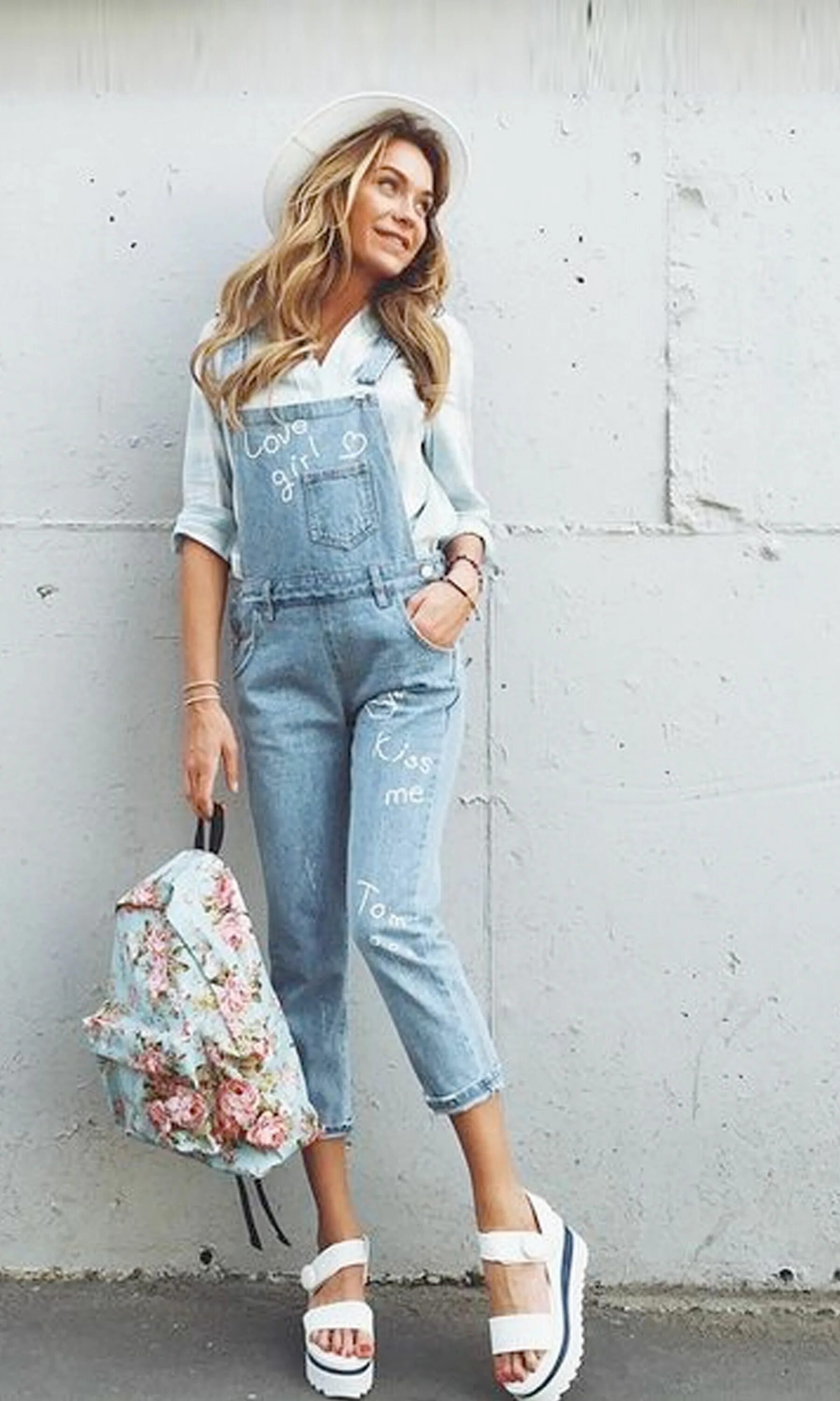 модный джинсовый комбинезон женский. джинсовый комбинезон женский. джинсовый комбинезон женский. с чем носить джинсовый комбинезон. комбинезон джинсовый.